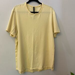 Lululemon Yellow Short Sleeve Shirts Men Size XL